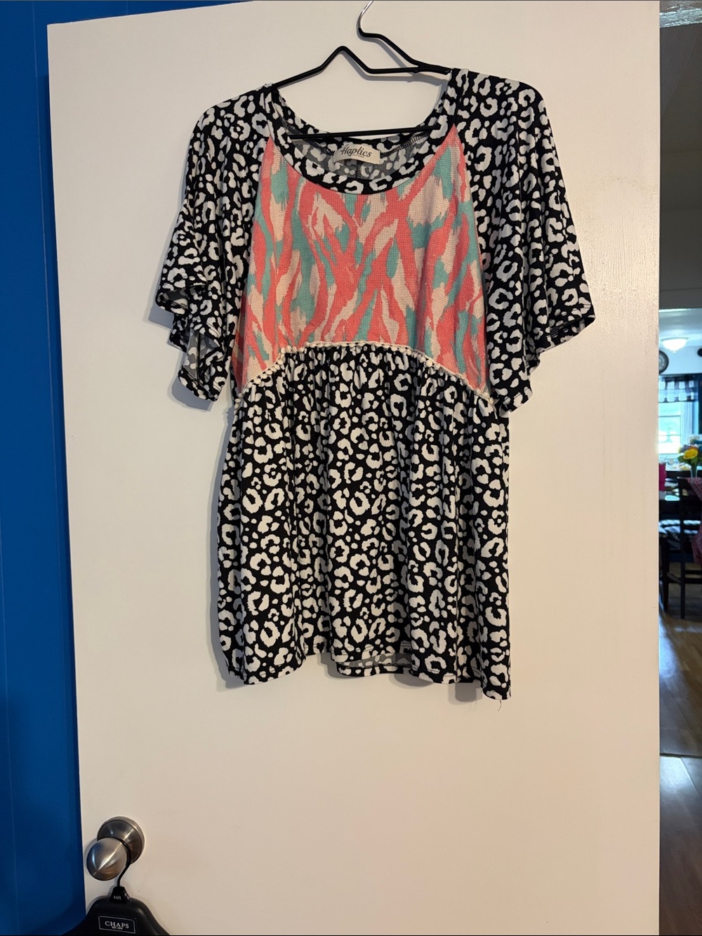 Boutique Women's Flutter Sleeve Mixed Print Blouse - Black, White & Coral